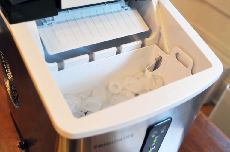 How To Clean Frigidaire Ice Maker
